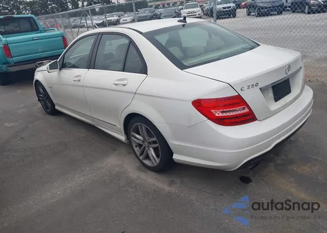 2012 Mercedes-Benz C 250 Sport from USA, damaged, VIN WDDGF4HB6CA628109